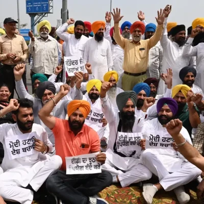 کانگریس نے 2024 کے پارلیمانی انتخابات سے پہلے AAP کے ساتھ اہم میٹنگ کی۔