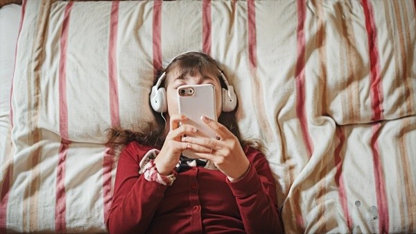 آسٹریلیا میں 16 سال سے کم عمر بچوں پر سوشل میڈیا کے استعمال پر پابندی