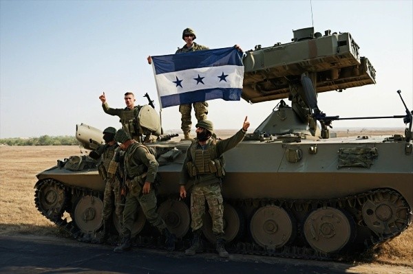 شامی حزب اختلاف کے جنگجو حماء کی طرف پیش قدمی، حکومت کے شدید حملے جاری