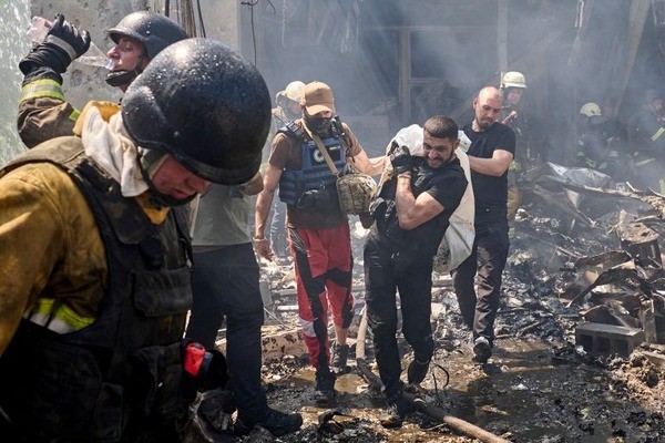 Biden's approval for Ukraine to target Russian sites with US arms angers Moscow.