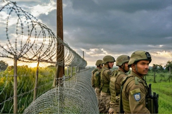 Deadly Gun Battles in Kashmir Leave Two Indian Soldiers and Six Rebels Dead